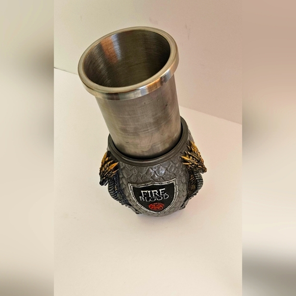 ( 2 ) Game of Thrones Tankards, 2 Pounds, Silver/Gold/Red/ Black/Blue - Picture 4 of 13